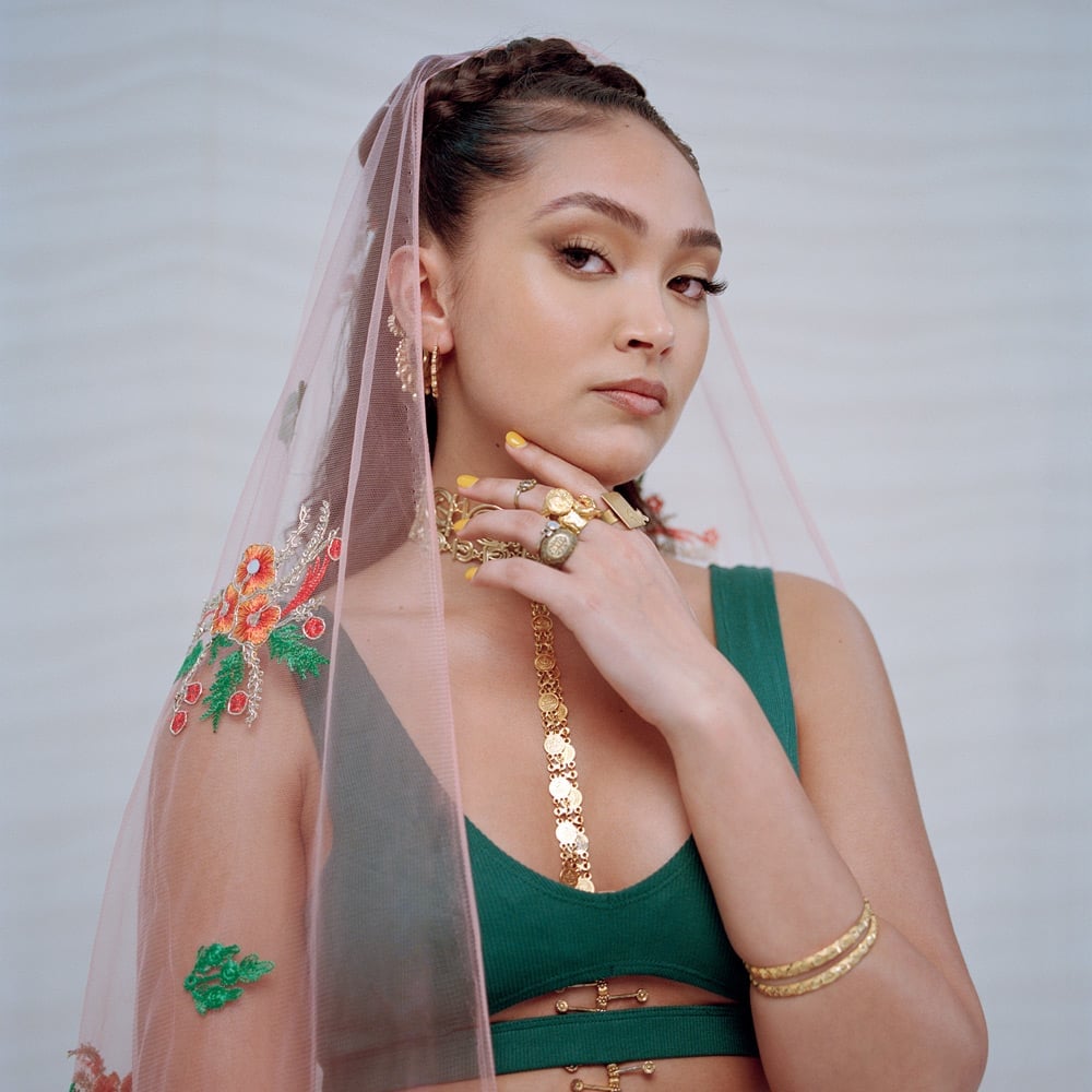 joy crookes nackt